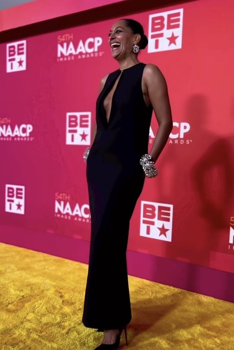 Tracee Ellis Ross star exclusive pics