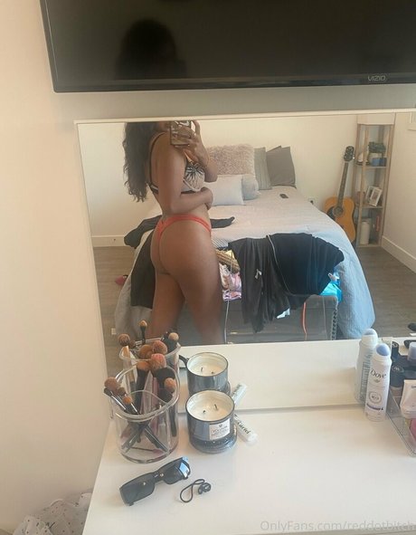 Reddotbitch xxx model galleries