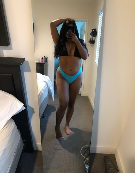 Reddotbitch porn star img