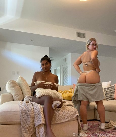 Reddotbitch sex model photos