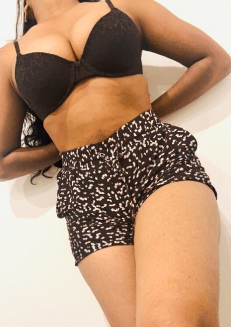 Sri Lankan model xxx gallery