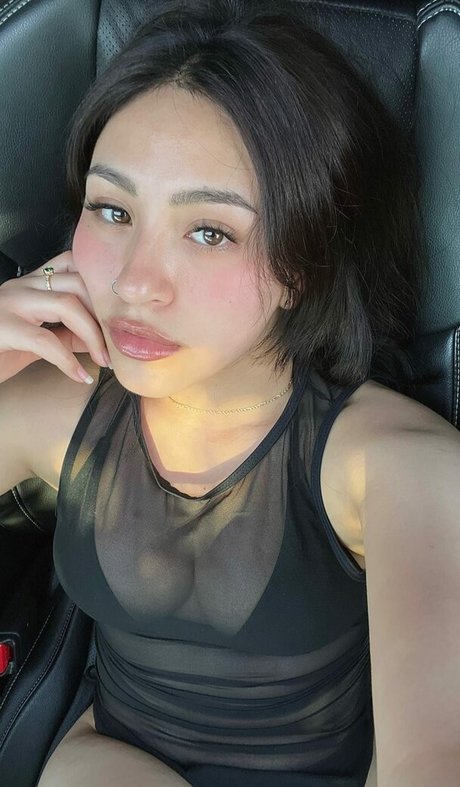 kimmyroxana xxx model images