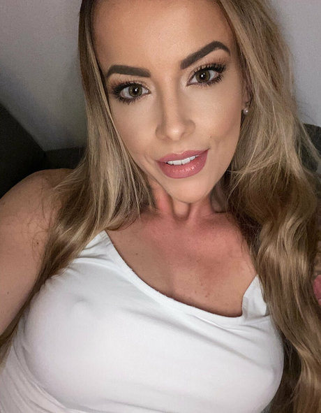 the charlie z pornstar pretty pics