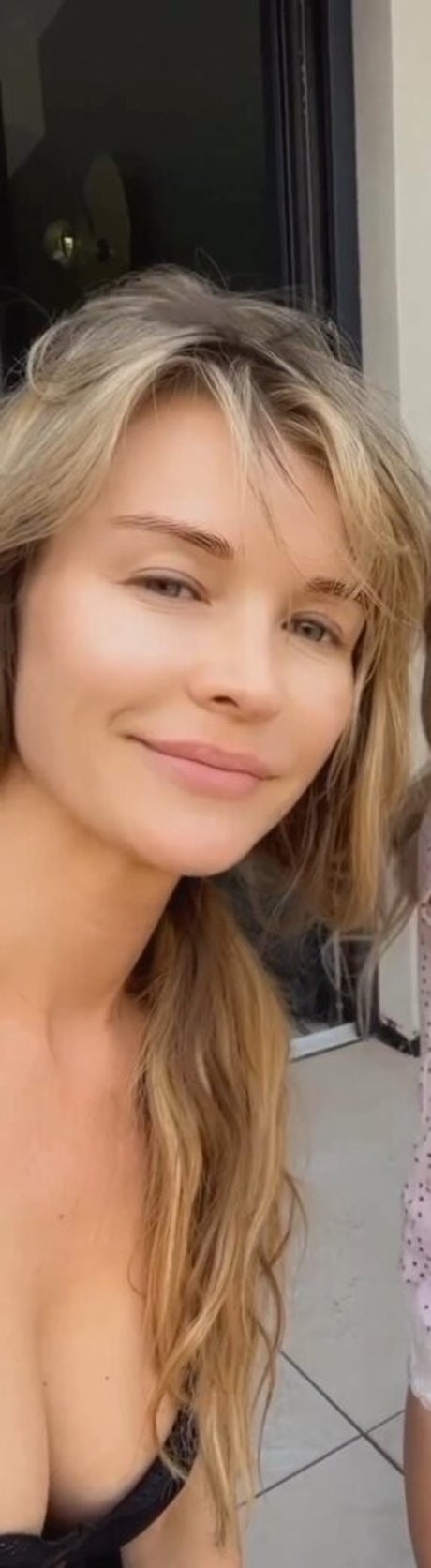 skinny blonde milf onlyfans beautiful images