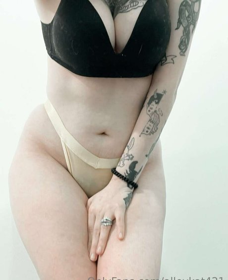 lleykt421 sexy star pics