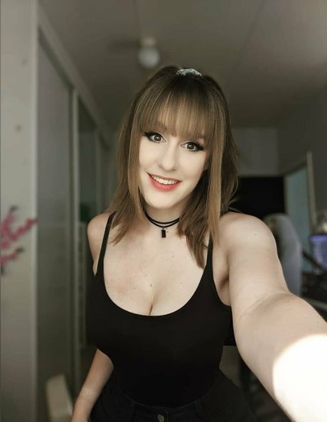 RaeRaeSenpai hd model photos