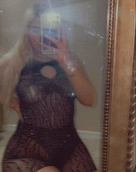 Asmrbyk hot model photos