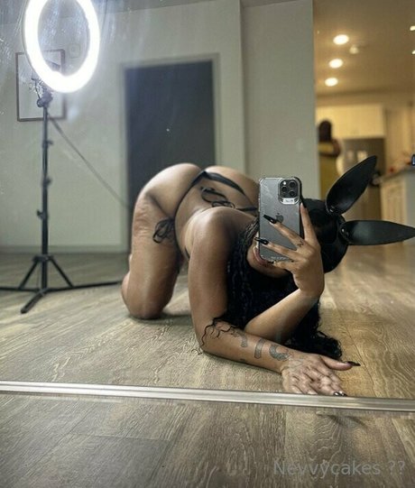 Nevvycakes porn star pic