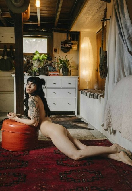 TheBadSloth free actress photos