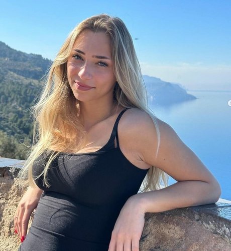 Delfine Stal nice pornstar archive