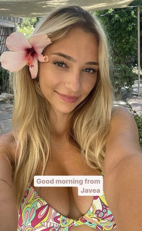 Delfine Stal star adult galleries