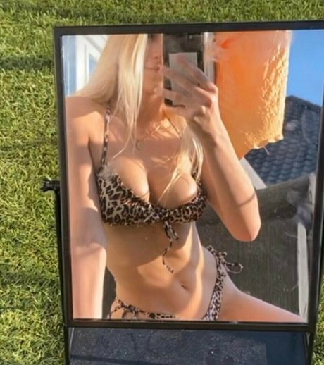 Delfine Stal nude model photo