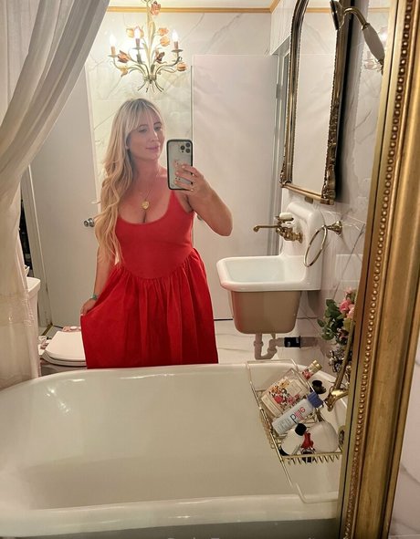 tashareign top star photo