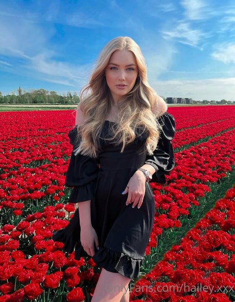 haileycherry xxx model picture