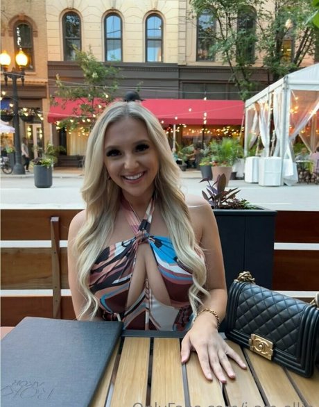 i am ellie model pretty photos