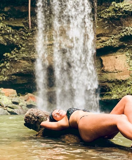 Carol Nakamura art model galleries