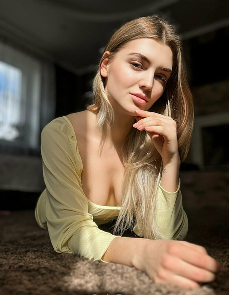 chastity onlyfans beautiful img