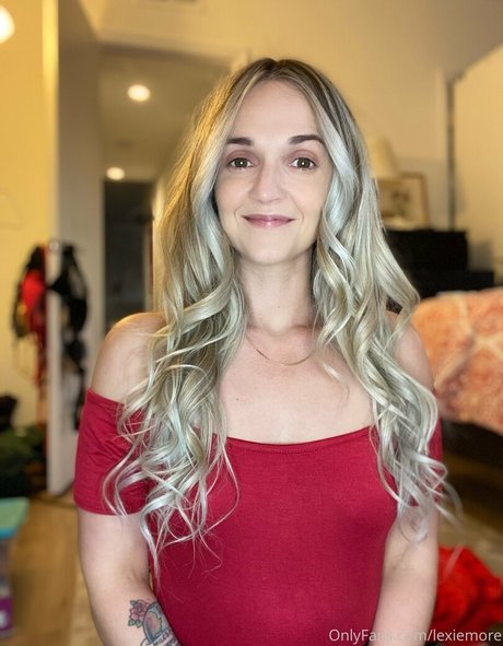lexiemore star hot image