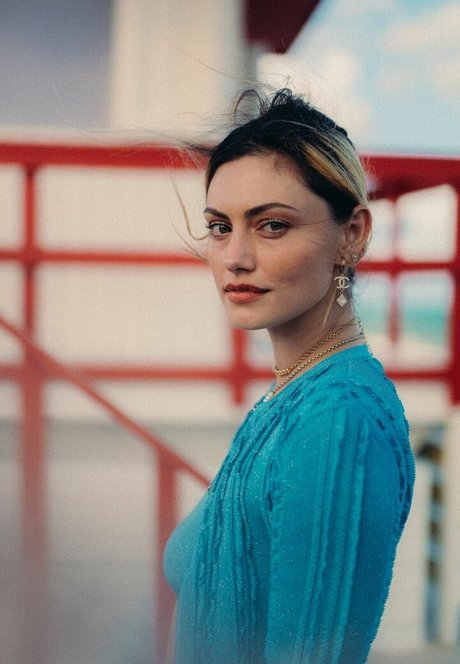 Phoebe Tonkin pornstar nice pic