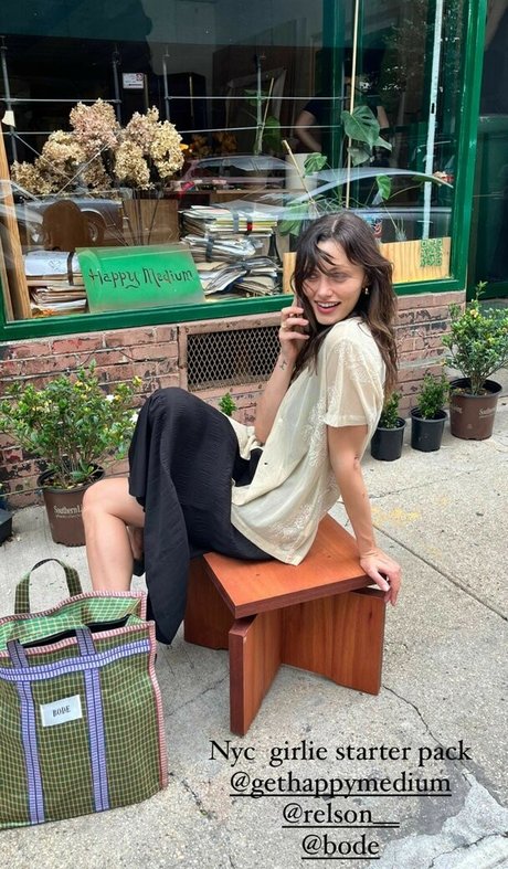 Phoebe Tonkin model best archive