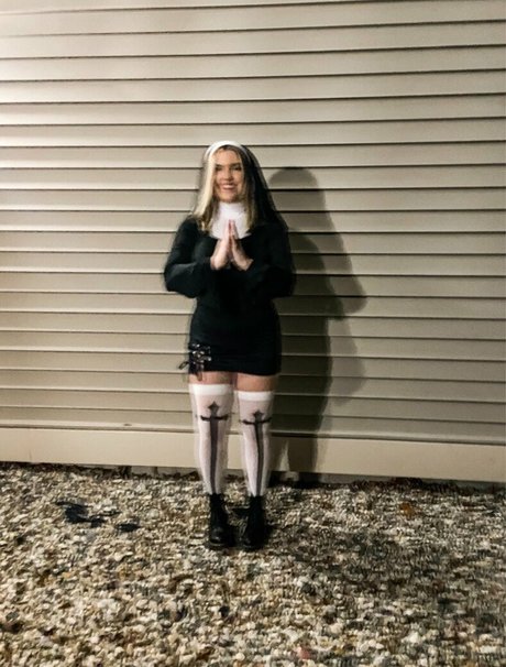 Sierra Bellingar perfect model img