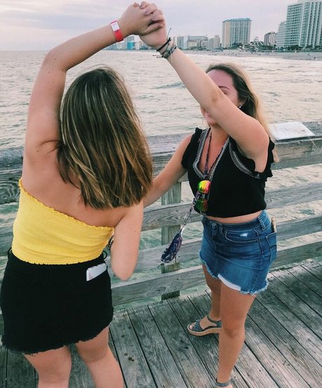 milf yoga onlyfans free sexy photo