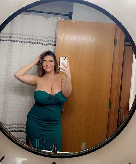 asian brunette onlyfans adult image