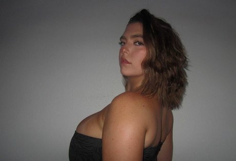 Sierra Bellingar high quality pornstar pic