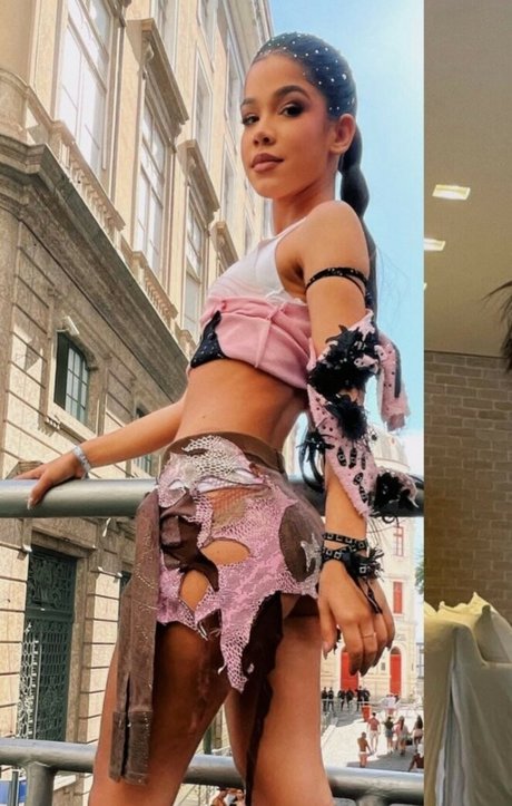 ebony smoking onlyfans erotic pic