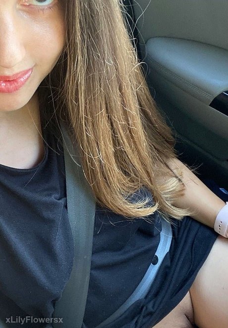 Xlilyflowersx star img