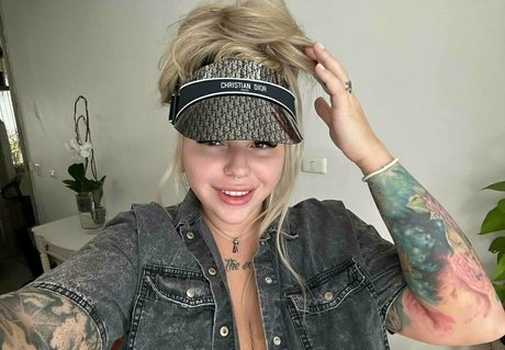 dilylabloom best actress pic