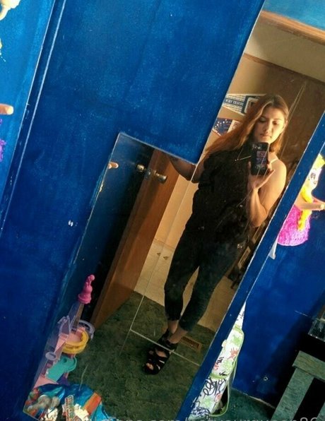 notyourqueen86 pretty pornstar images