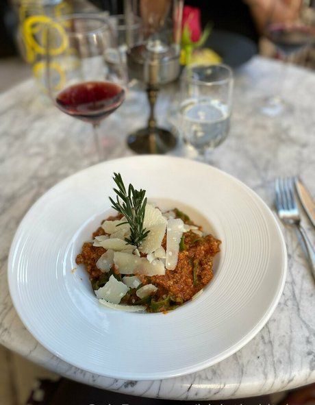 pregnant xxx onlyfans erotic image