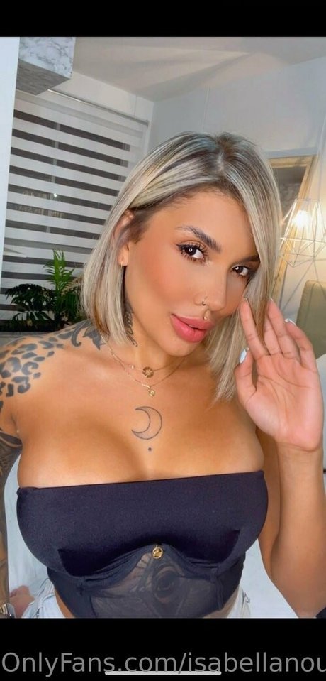 isabellanourie nude model pics