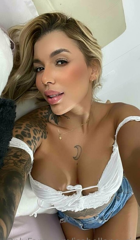 isabellanourie model img