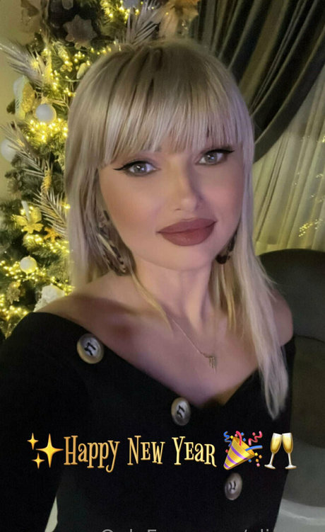 aliessia xxx model photo