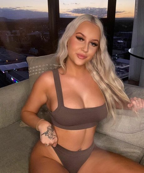 Mollyleex art pornstar img