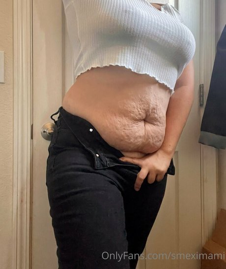 smeximami sexy actress pics