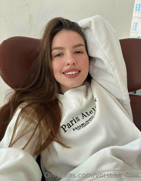 mallennnna model image