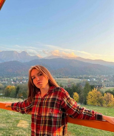 mallennnna pornstar art images