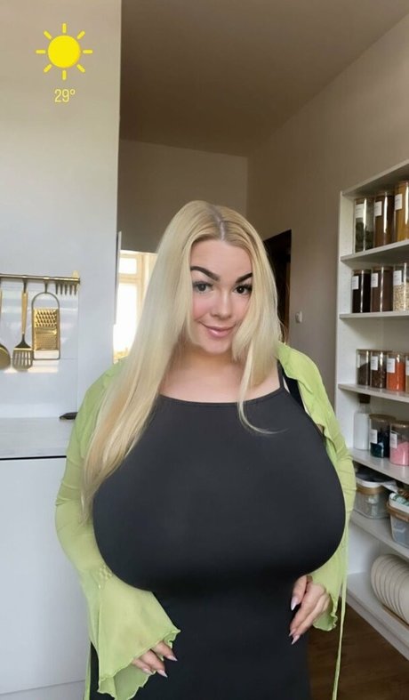 Schnataa beautiful star image