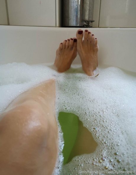 secret feetbeauty adult model images