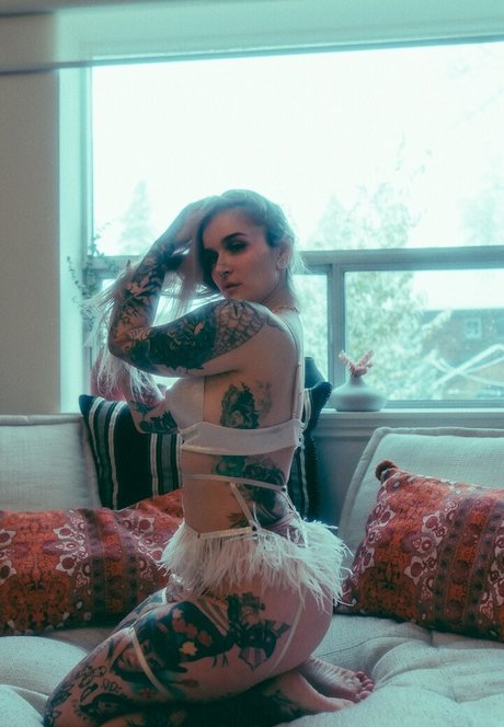 Katie Hollow sex pornstar pictures