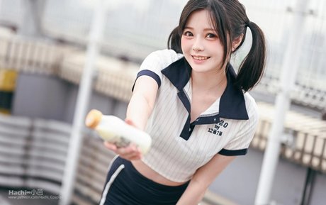 Hachi Cosplay pretty actress pictures