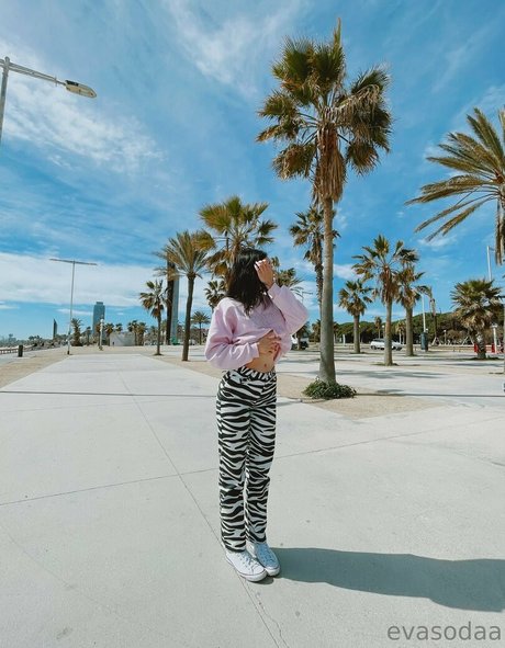 evasodaa erotic pornstar img