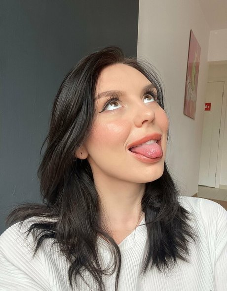 evasodaa model perfect pictures