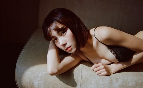 ABBIE____a b b i e xxx pornstar photo