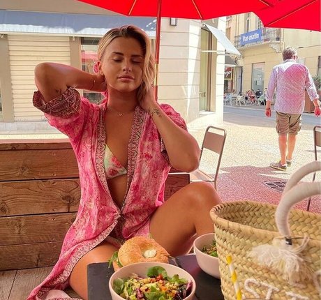 Kelly Vedovelli exclusive actress pic