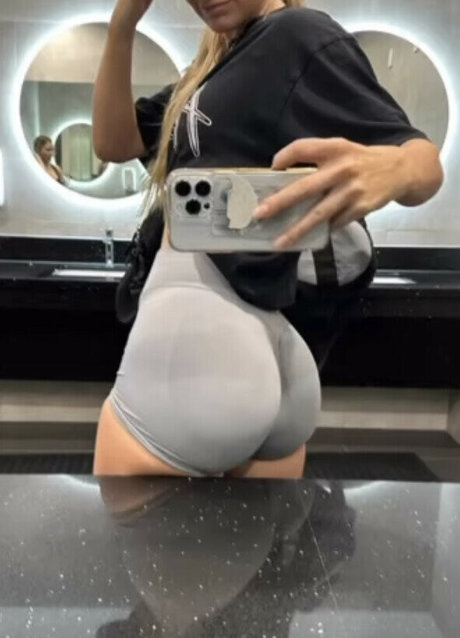 curvy muscle onlyfans hd gallery