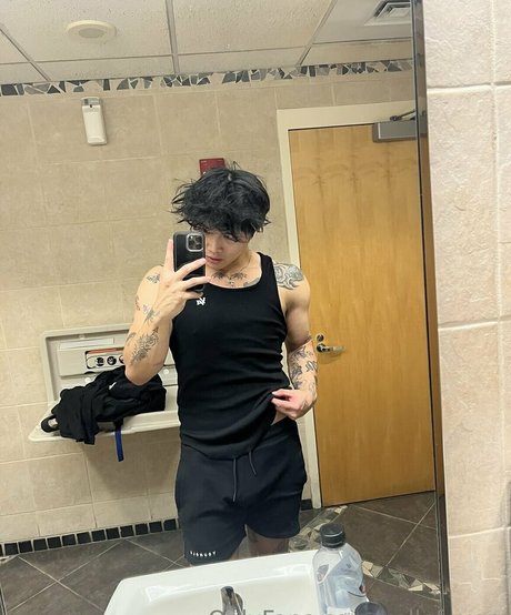 will pyun model art galleries